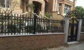 江寧別墅安裝春翔牌別墅護欄和鋁藝大門