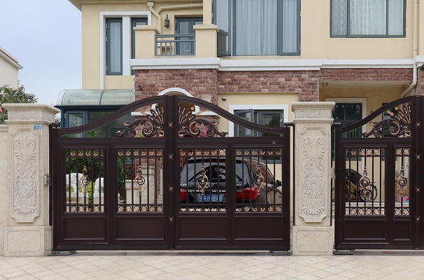 穿衣講搭配！別墅大門也講色彩搭配！